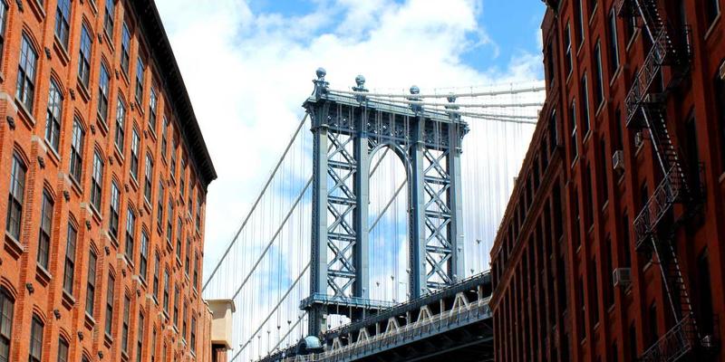 怀旧游戏复兴浪潮：从《最终幻想7重制版》到《生化危机4重制版》的市场策略与玩家情怀深度解析